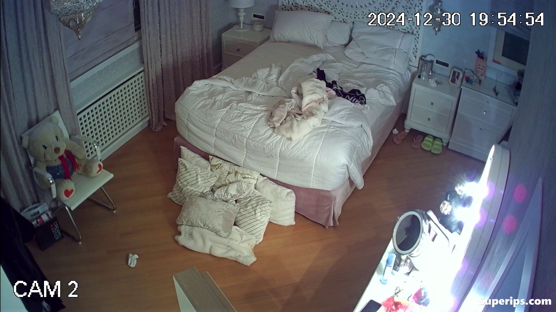 IPCAM – Cute college girl is naked in her room IPCAM – Cute college girl is naked in her room