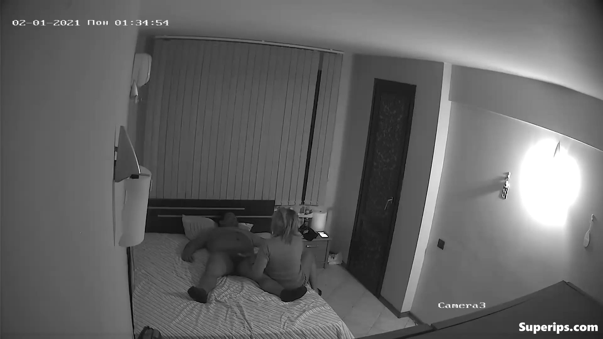 IPCAM – Russian prostitute woman fucks with several men IPCAM – Russian prostitute woman fucks with several men