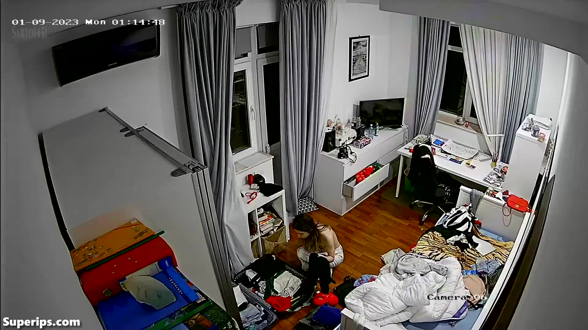 IPCAM – Tender German teen changing clothes IPCAM – Tender German teen changing clothes