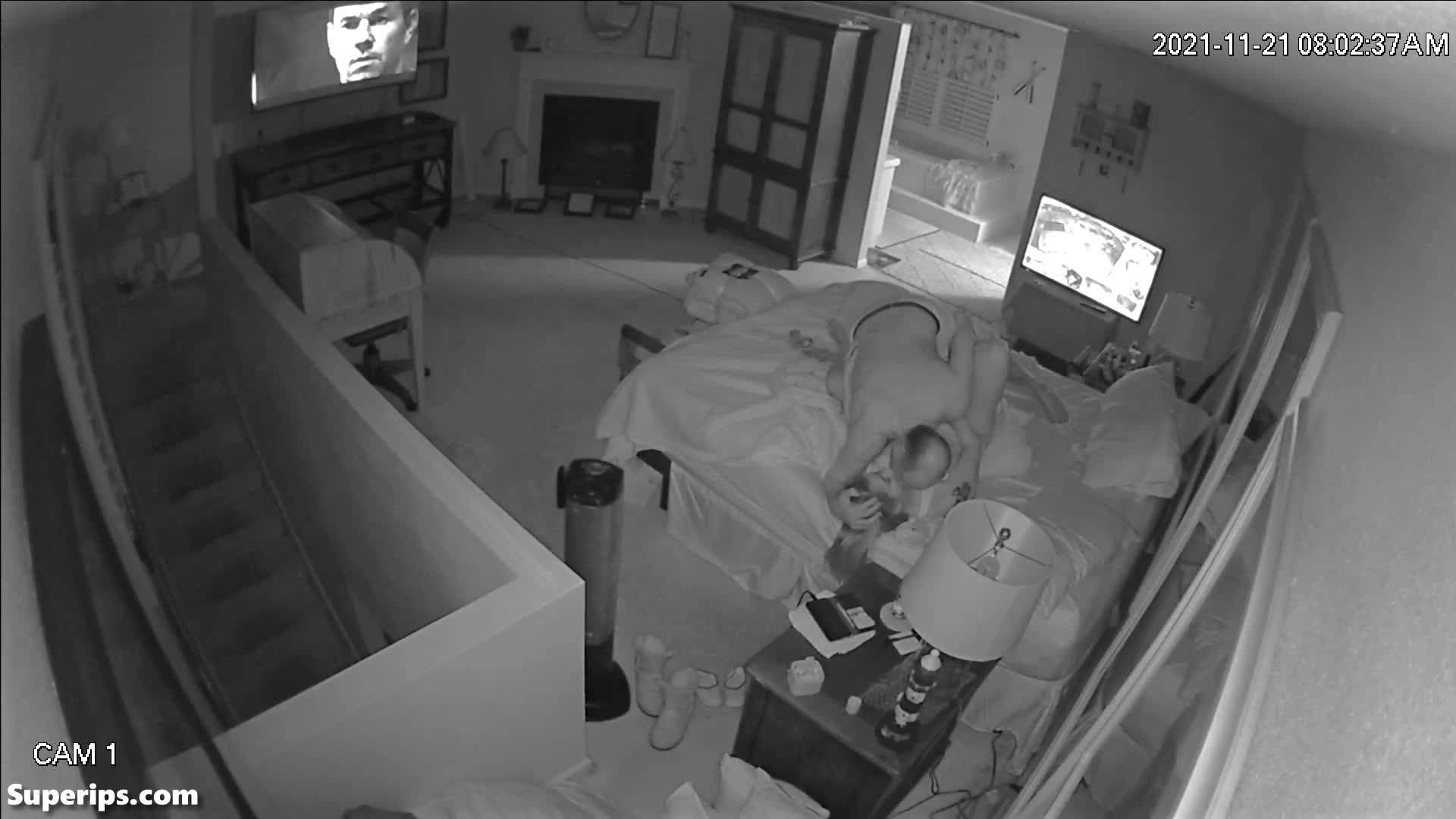 IPCAM – Old French man fucks his young wife IPCAM – Old French man fucks his young wife