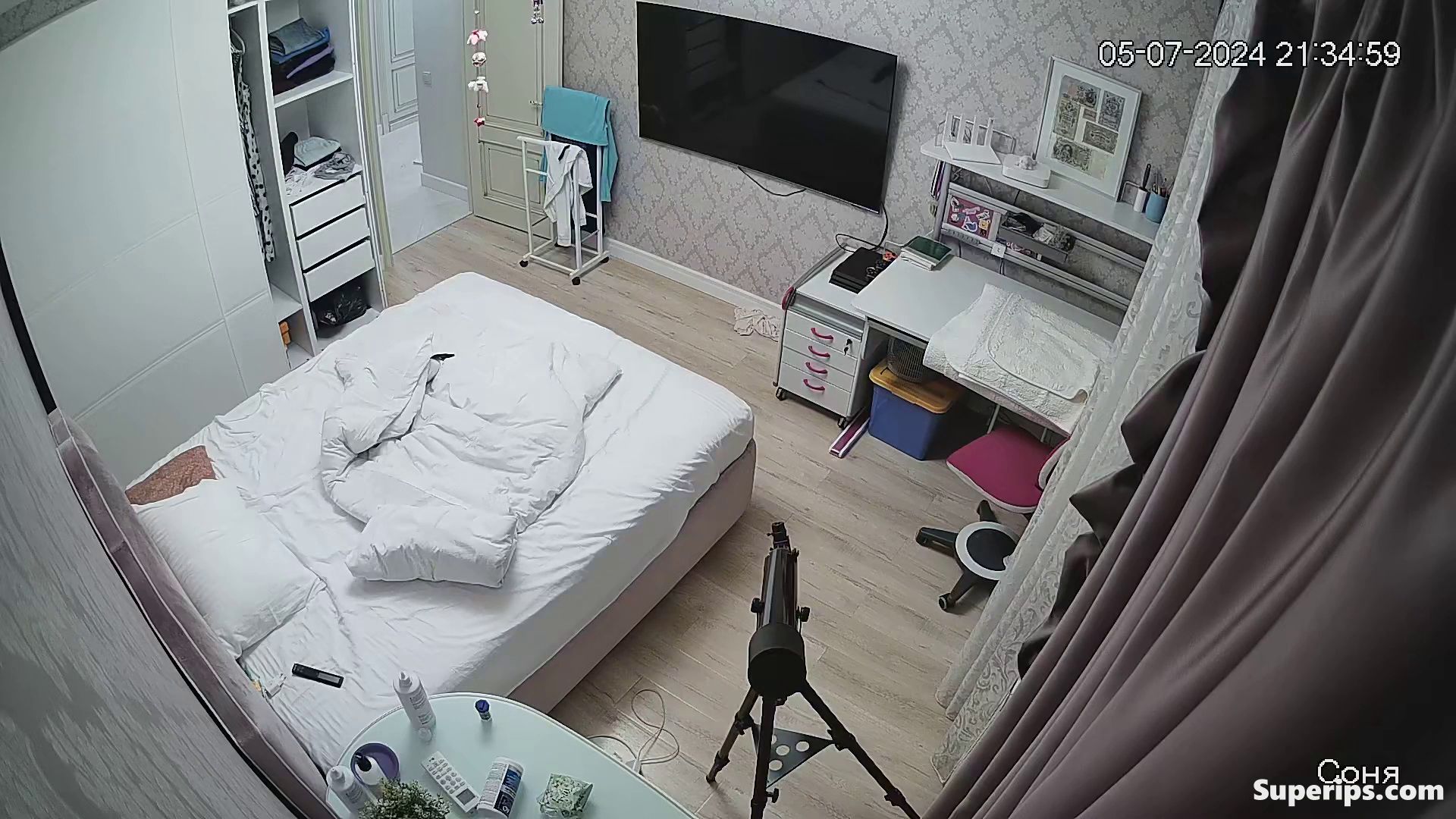 IPCAM – Russian college girl naked in her room IPCAM – Russian college girl naked in her room