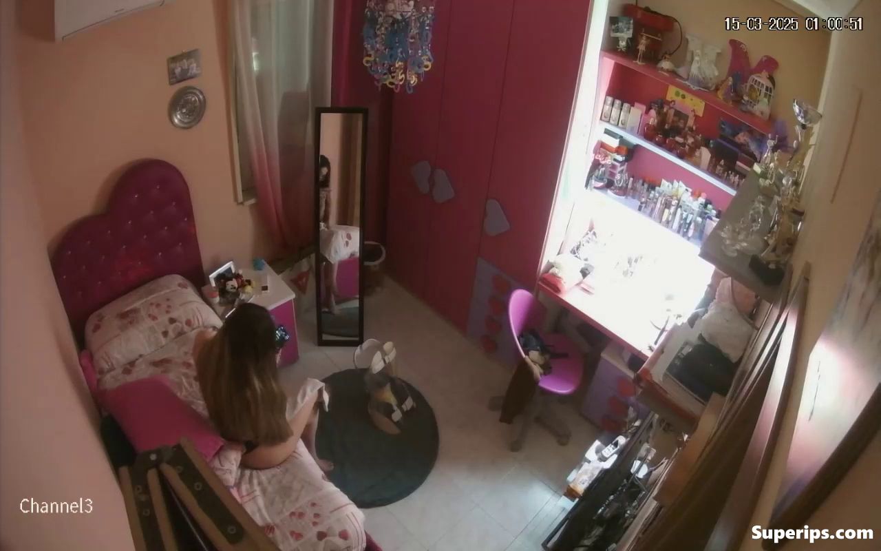 IPCAM – Busty Italian girl undressed in her room IPCAM – Busty Italian girl undressed in her room