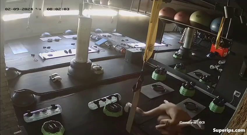 IPCAM – Married woman fucks with her trainer IPCAM – Married woman fucks with her trainer