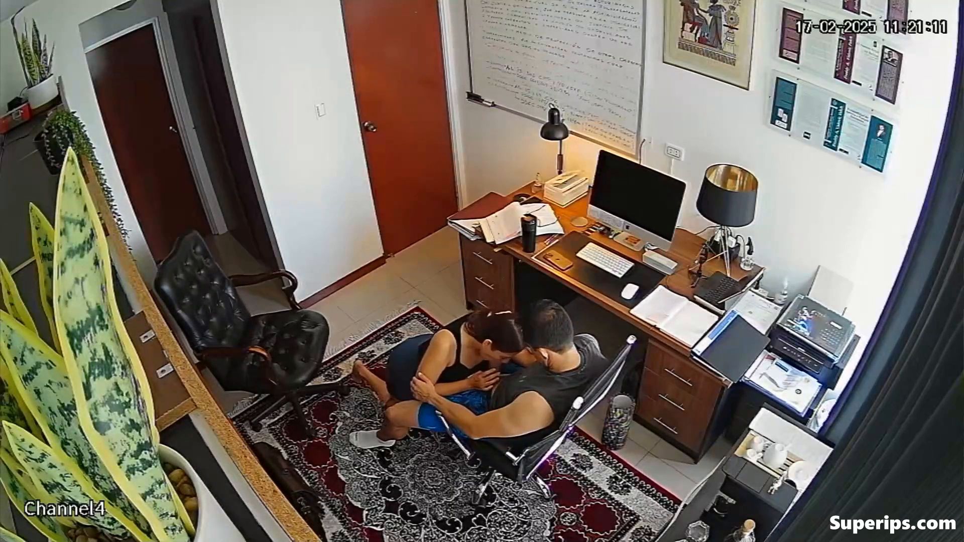 IPCAM – Young Arab girl fucks her boss IPCAM – Young Arab girl fucks her boss