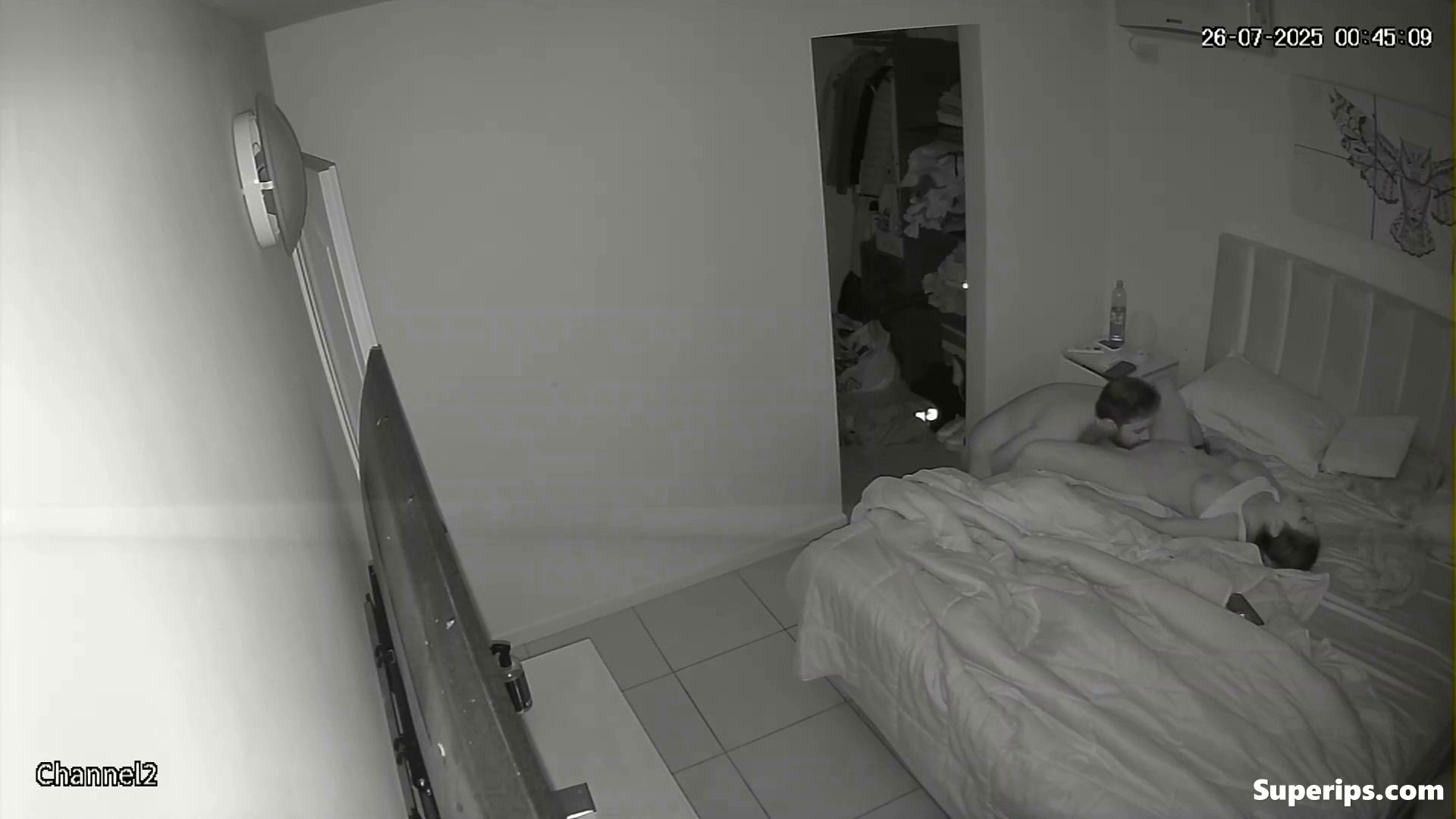 IPCAM – Italian mom gets her clitoris sucked IPCAM – Italian mom gets her clitoris sucked