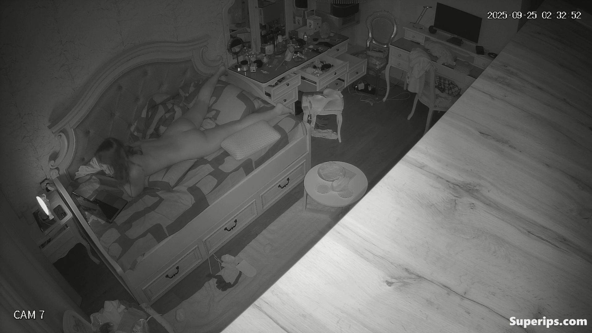 IPCAM – Ukrainian MILF gets a midnight sex call IPCAM – Ukrainian MILF gets a midnight sex call