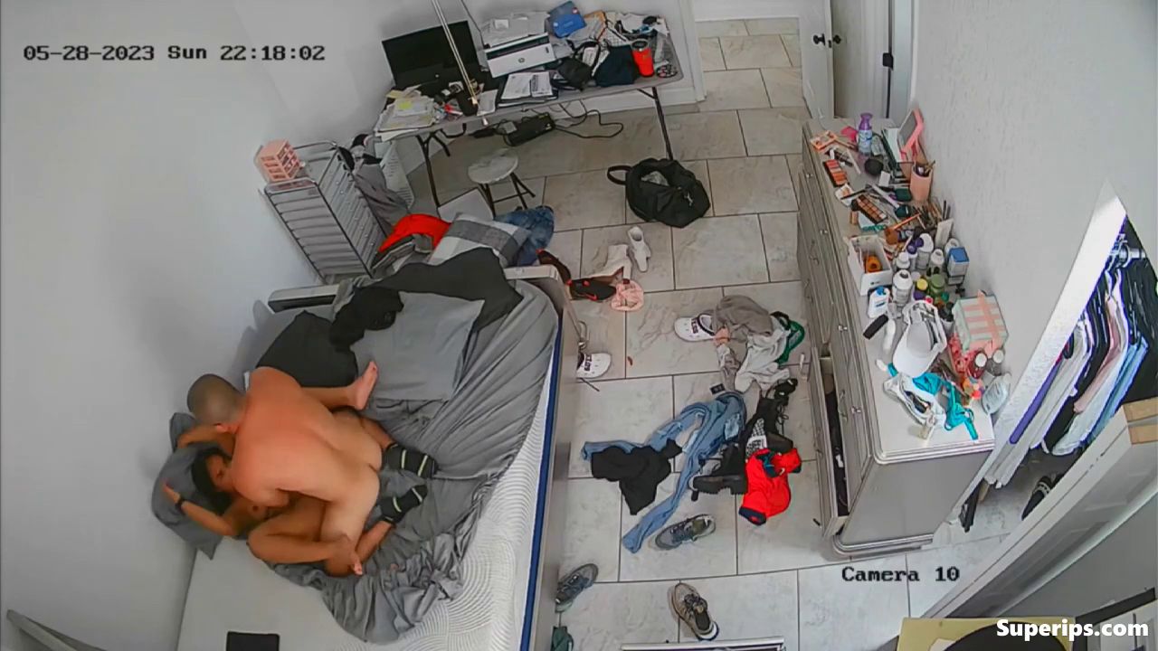 IPCAM – Naughty couple fucks while watching porn IPCAM – Naughty couple fucks while watching porn