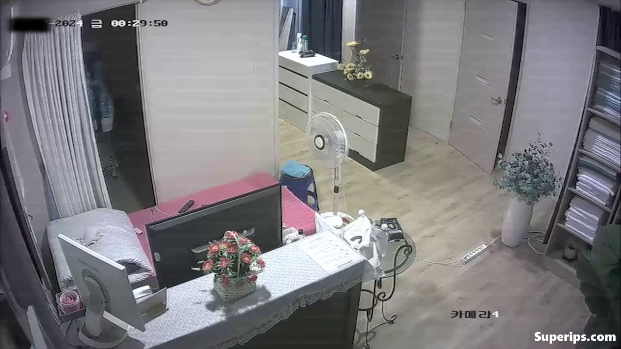 IPCAM – Busty Korean granny sleeps naked IPCAM – Busty Korean granny sleeps naked