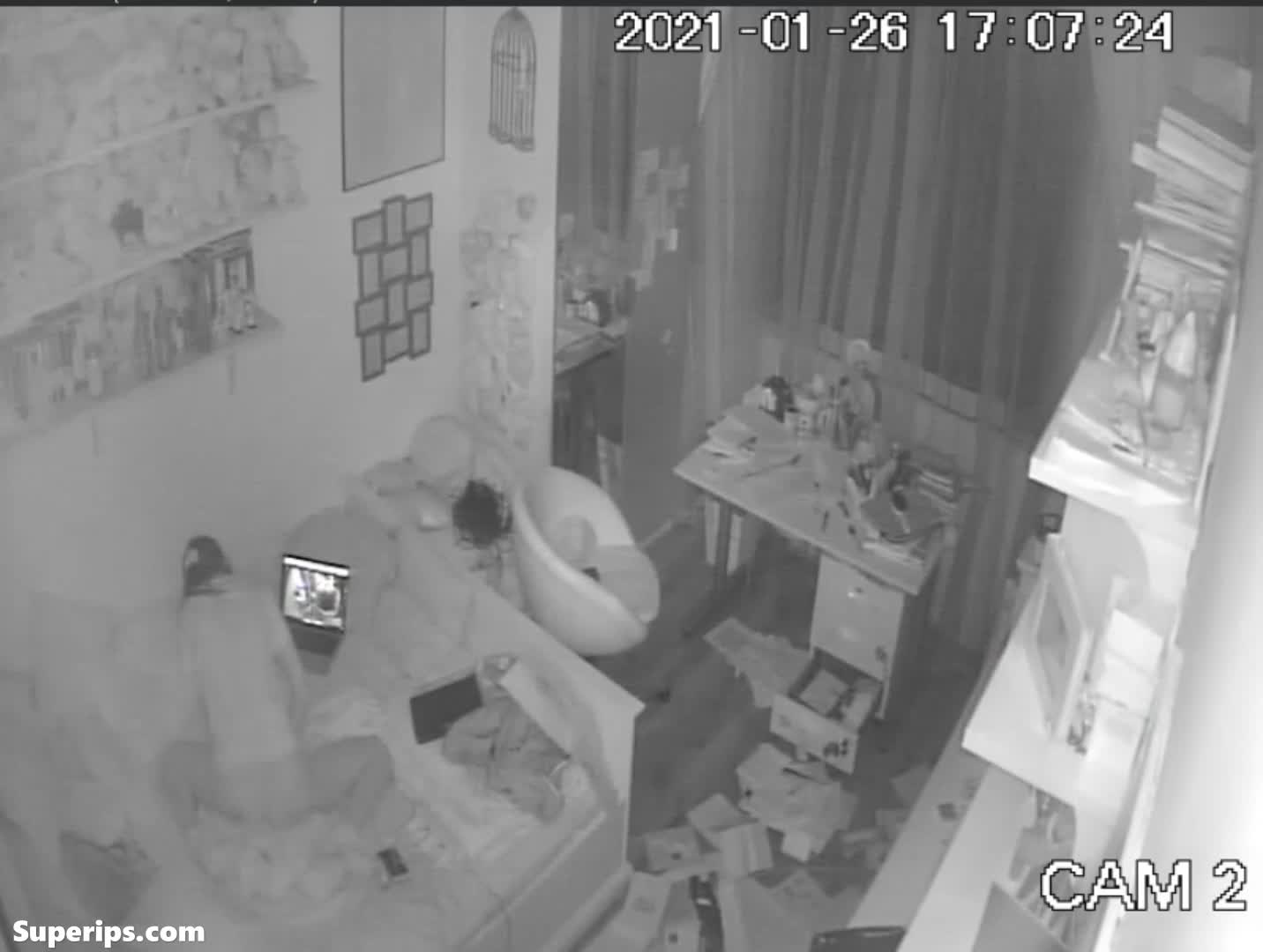 IPCAM – Petite girl rubs her pussy while watching porn IPCAM – Petite girl rubs her pussy while watching porn