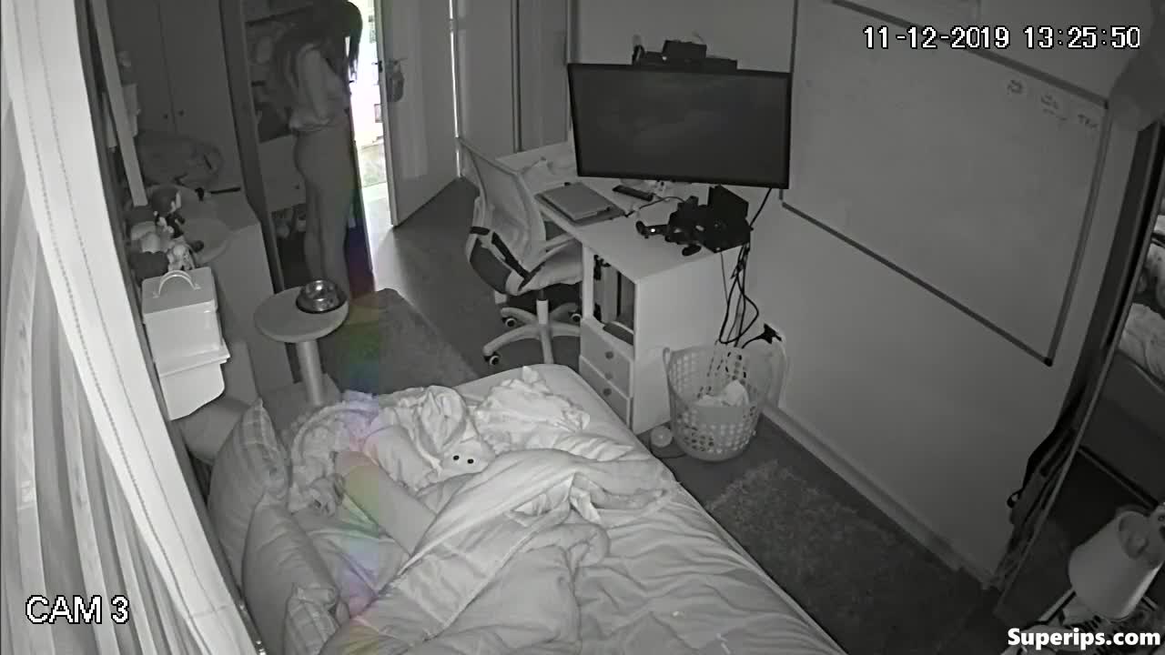 IPCAM – Beautiful French girl changes her panties IPCAM – Beautiful French girl changes her panties