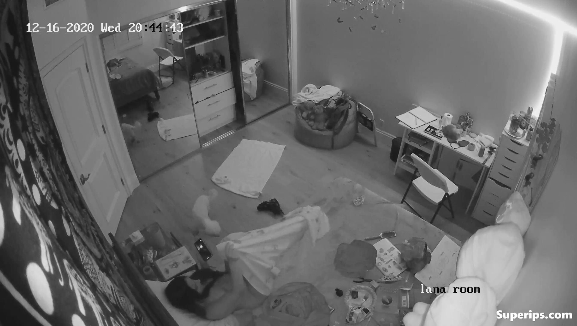 IPCAM – Brunette college girl masturbates in a video call IPCAM – Brunette college girl masturbates in a video call