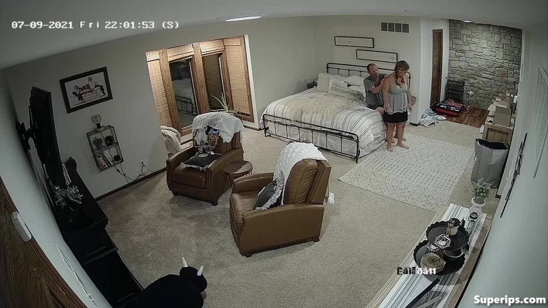 IPCAM – Mature German man masturbates watching her wife IPCAM – Mature German man masturbates watching her wife