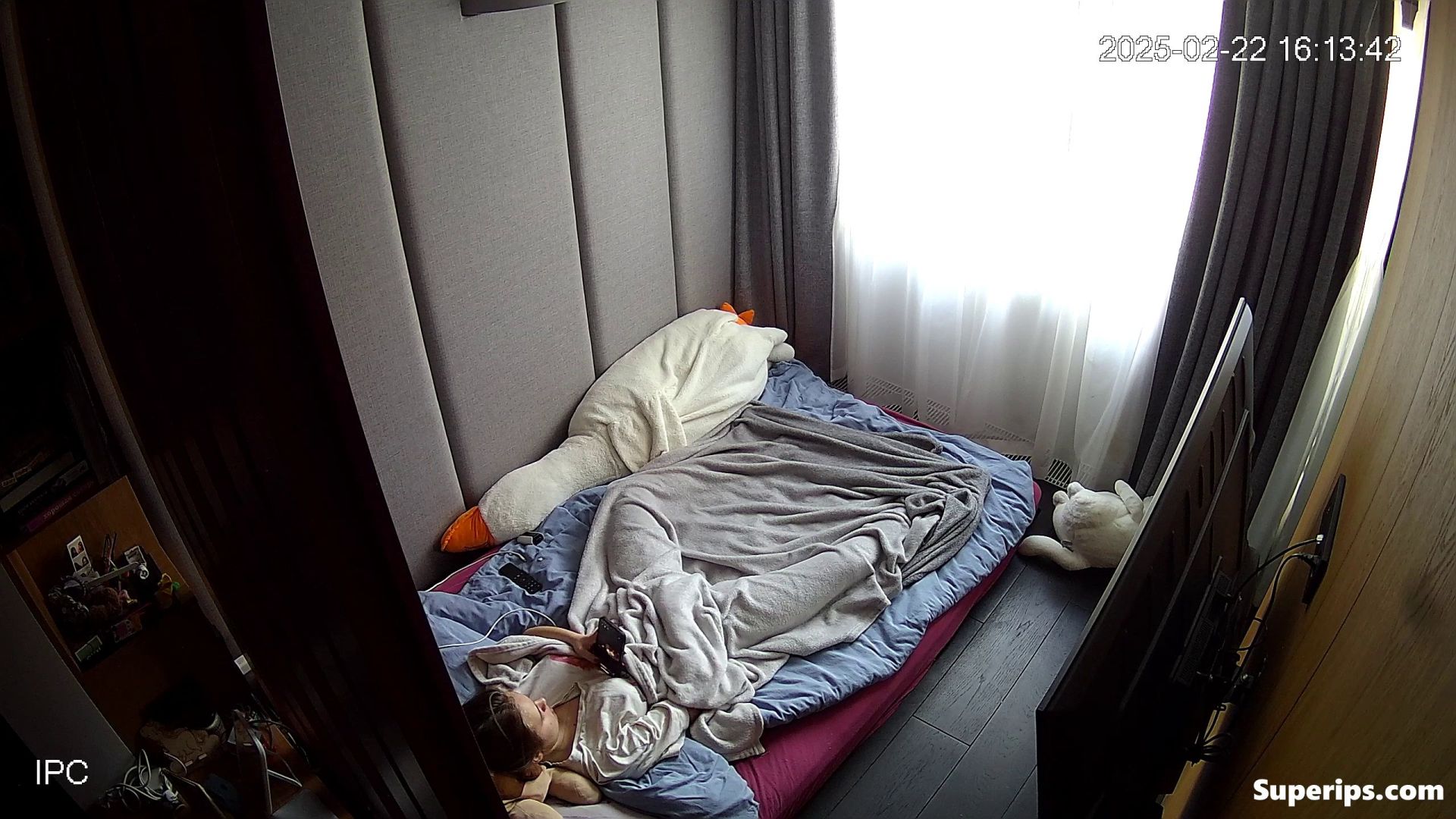 IPCAM – Cute girl masturbates watching TikTok IPCAM – Cute girl masturbates watching TikTok