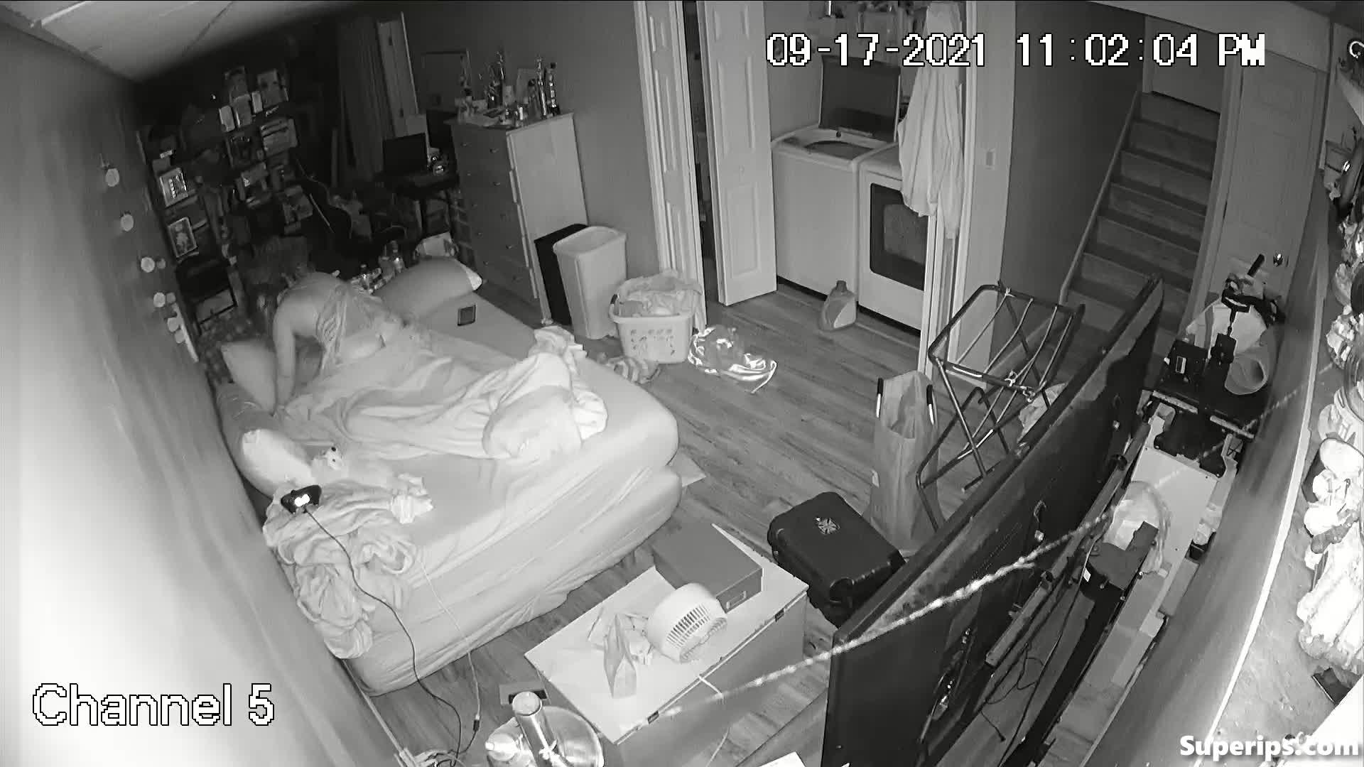 IPCAM β American college students fuck on their bed IPCAM β American college students fuck on their bed