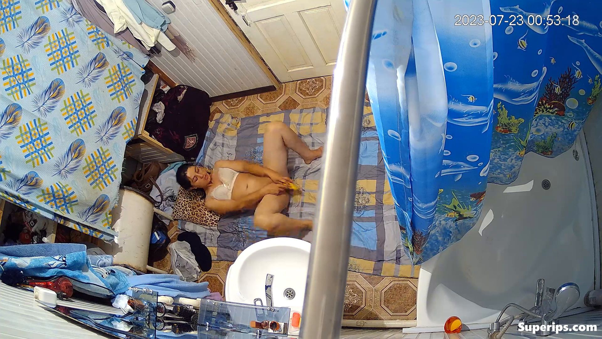 IPCAM – Crazy Arab woman masturbates with a banana IPCAM – Crazy Arab woman masturbates with a banana