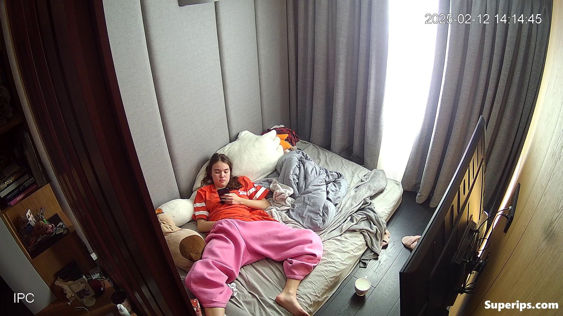 IPCAM – Ukrainian girl is addicted to watching porn IPCAM – Ukrainian girl is addicted to watching porn