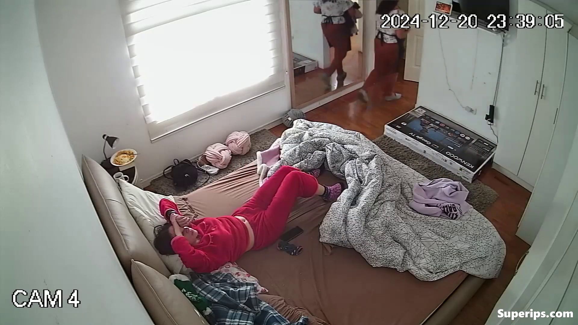 IPCAM – Italian MILF in pajamas masturbates IPCAM – Italian MILF in pajamas masturbates