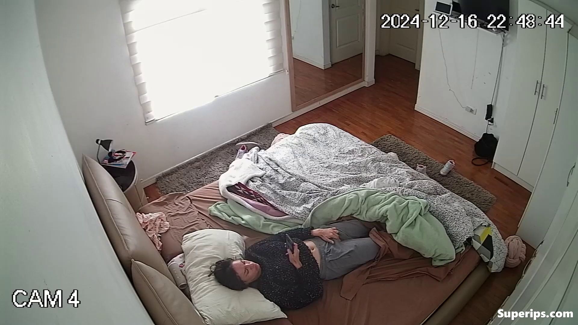 IPCAM – Italian MILF masturbates while watching porn IPCAM – Italian MILF masturbates while watching porn