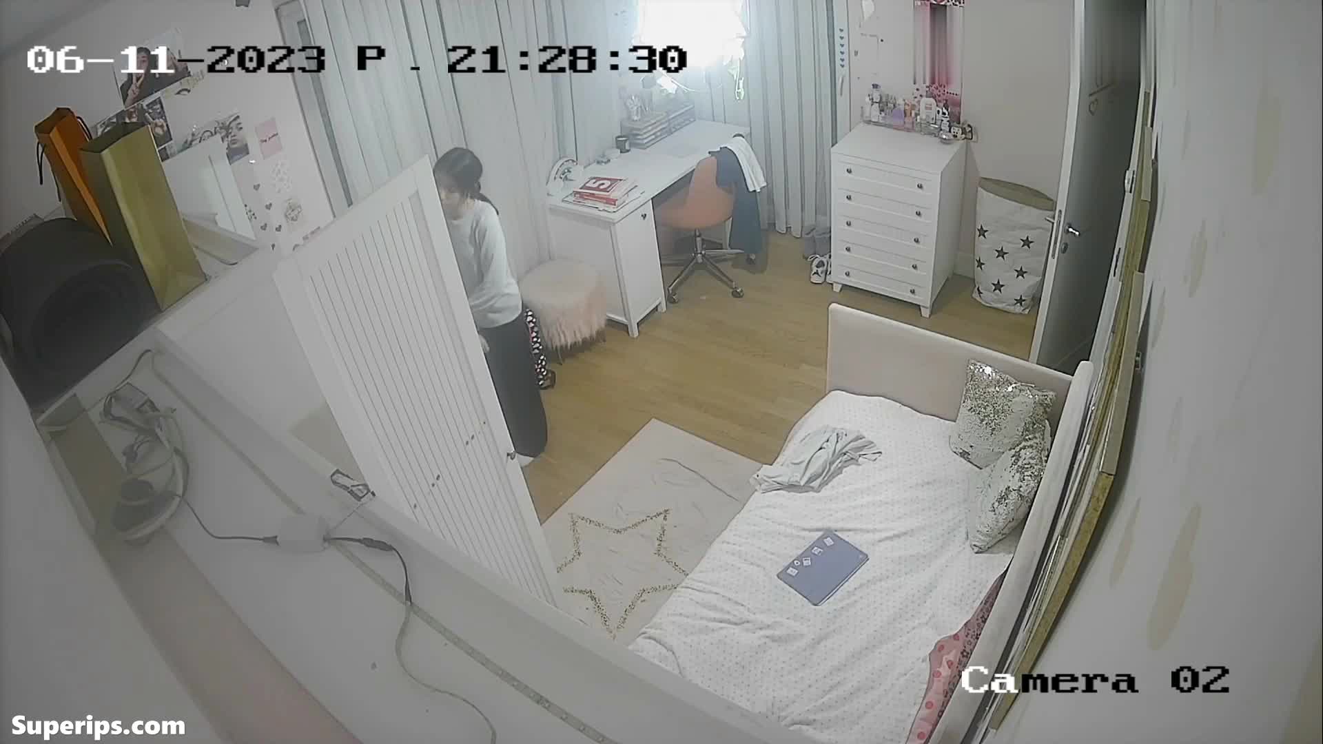 IPCAM – Cute girl rubs her pussy hard IPCAM – Cute girl rubs her pussy hard