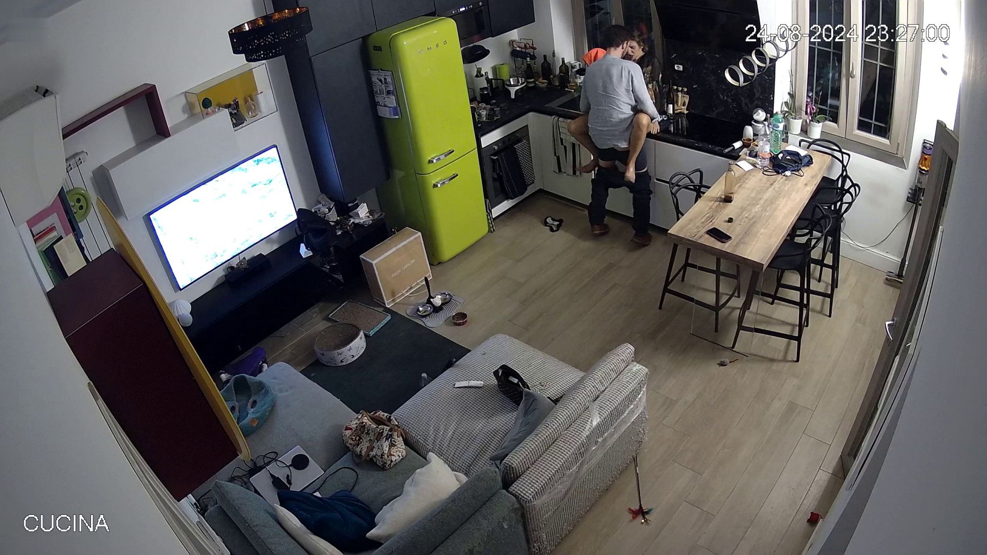 IPCAM – Mature woman gets fucked in the kitchen IPCAM – Mature woman gets fucked in the kitchen