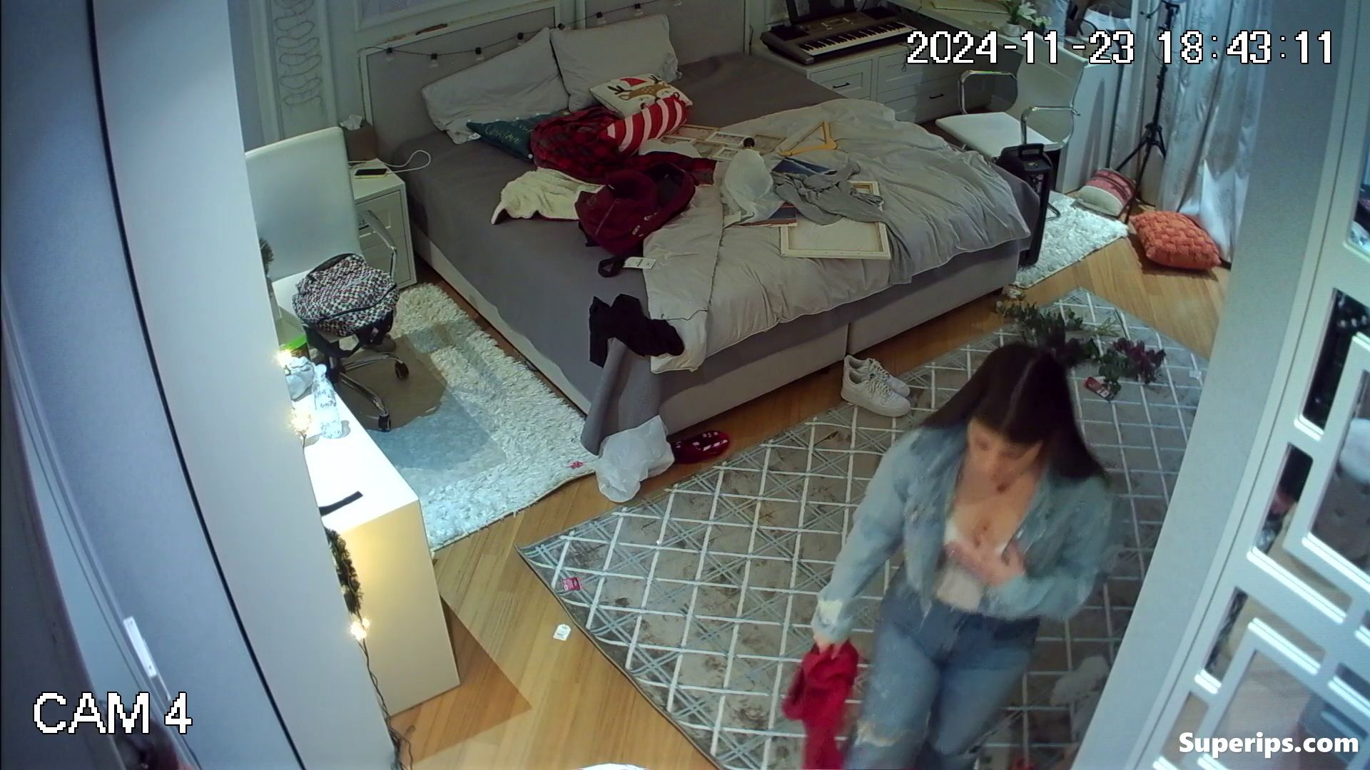 IPCAM – British college sisters change clothes IPCAM – British college sisters change clothes