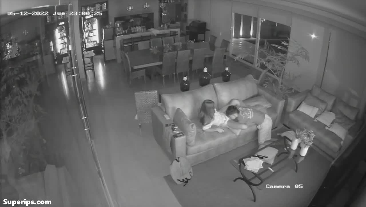 IPCAM – Stepbrother sucks his petite sister’s pussy IPCAM – Stepbrother sucks his petite sister’s pussy