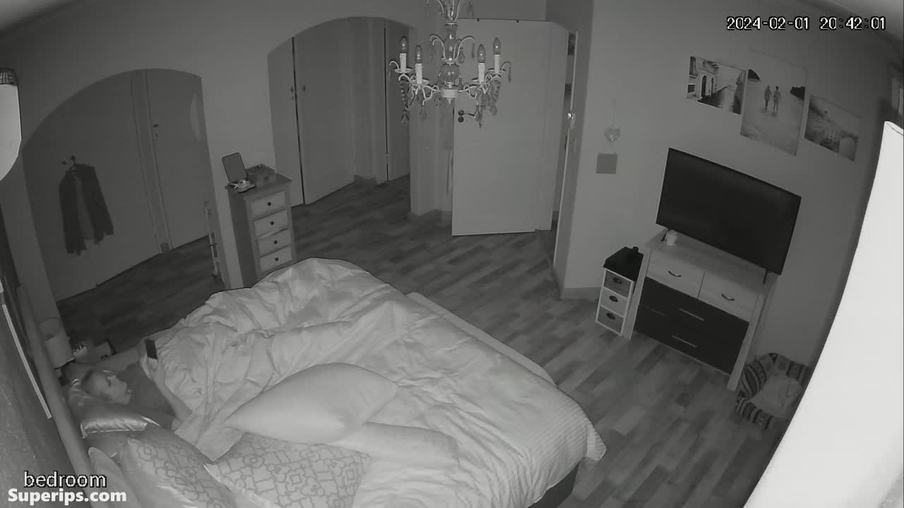 IPCAM – Blonde girl masturbates while watching porn IPCAM – Blonde girl masturbates while watching porn