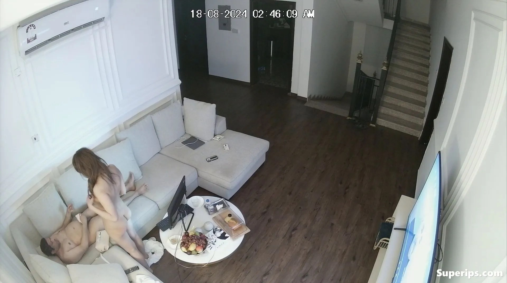 IPCAM – Beautiful Arab woman rides her husband IPCAM – Beautiful Arab woman rides her husband