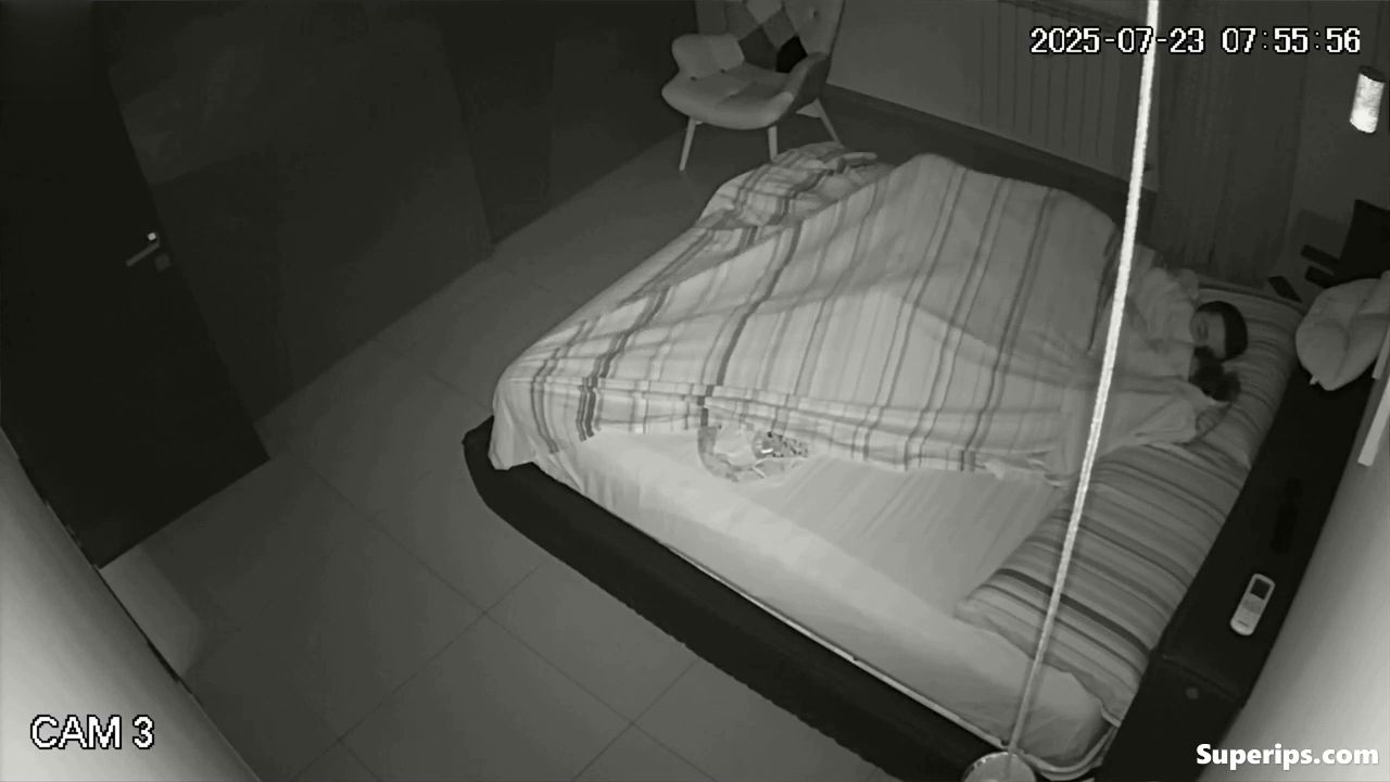 IPCAM – Mature Italian wife fucked while sleeping IPCAM – Mature Italian wife fucked while sleeping