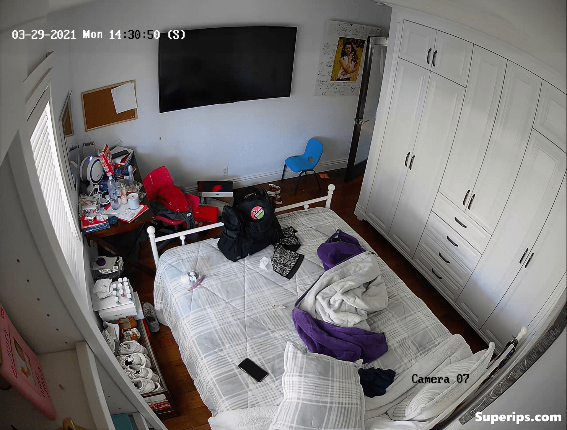 IPCAM – European teen girl sisters changing clothes IPCAM – European teen girl sisters changing clothes