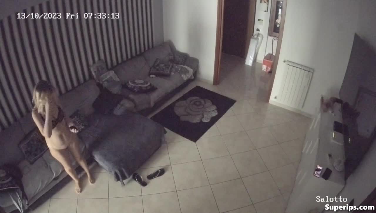 IPCAM – Mature British woman forces her husband to fuck IPCAM – Mature British woman forces her husband to fuck