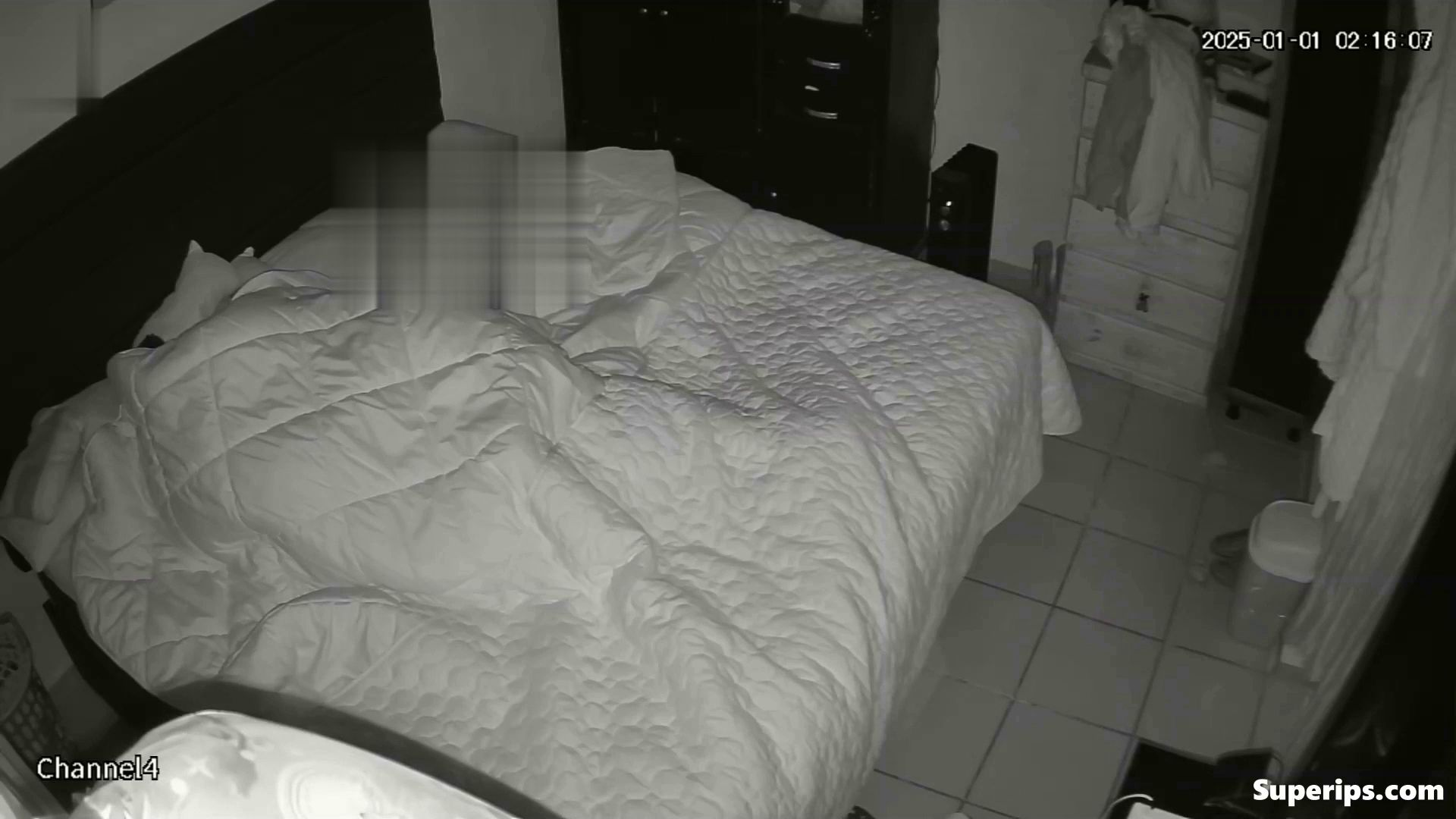 IPCAM – Young Latin couple has sex under the sheets IPCAM – Young Latin couple has sex under the sheets