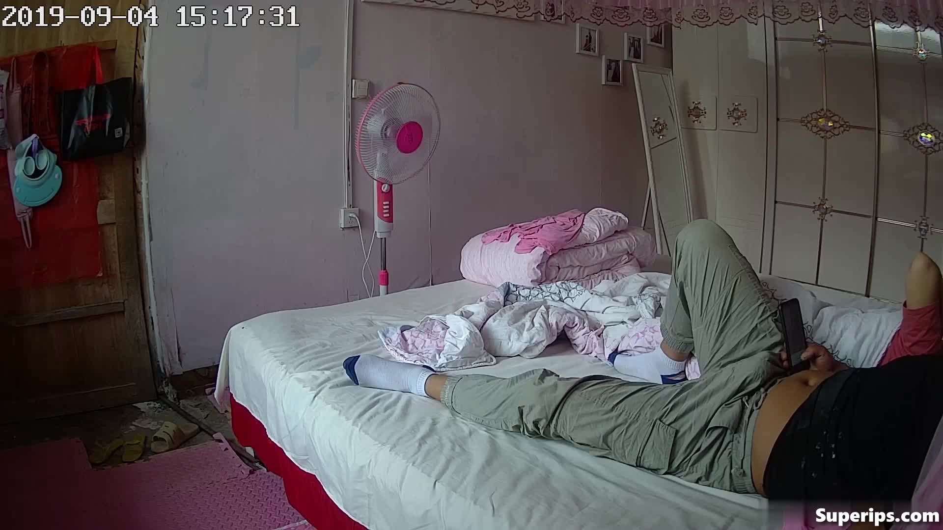 IPCAM – Poor Chinese couple fucks in their bed IPCAM – Poor Chinese couple fucks in their bed