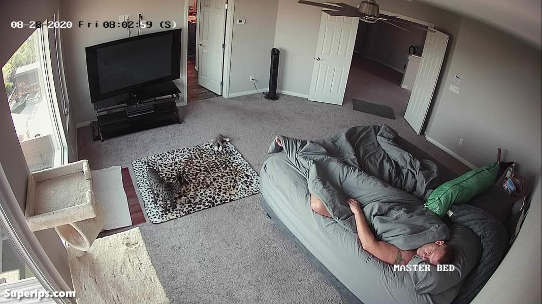 IPCAM – Rich British couple brutally fucks in their bed IPCAM – Rich British couple brutally fucks in their bed