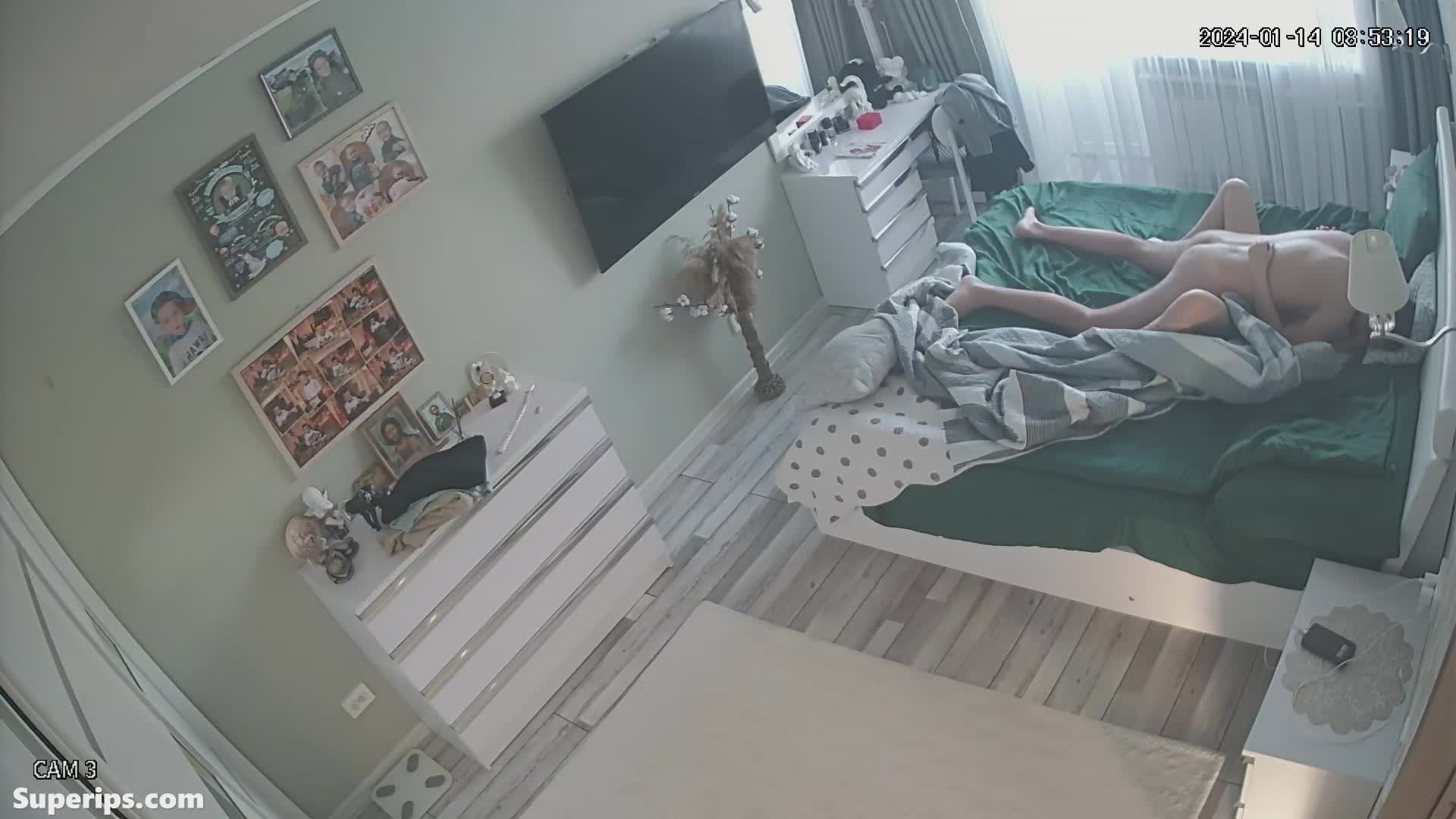 IPCAM – Young parents fuck brutally in their bed IPCAM – Young parents fuck brutally in their bed