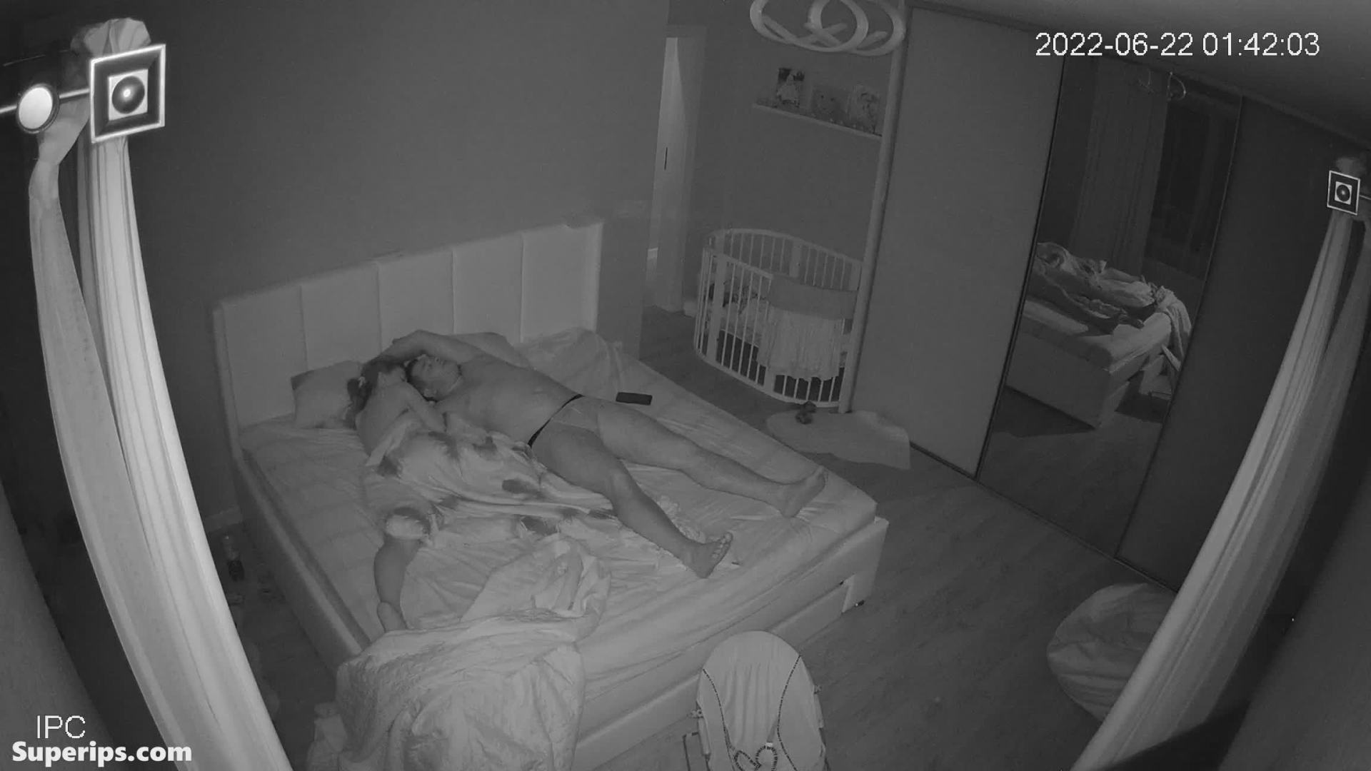 IPCAM – Young Ukrainian mom receives oral sex IPCAM – Young Ukrainian mom receives oral sex