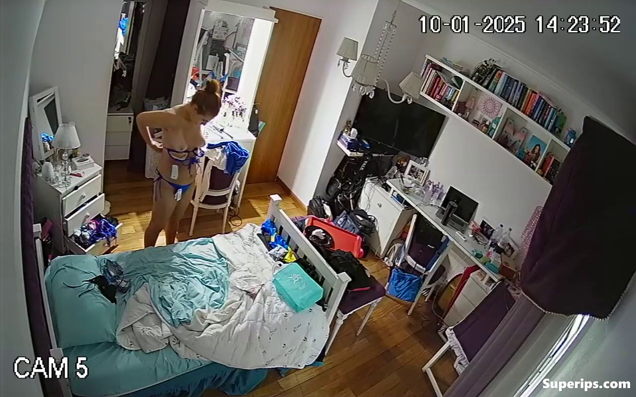 IPCAM – German redhead completely naked IPCAM – German redhead completely naked