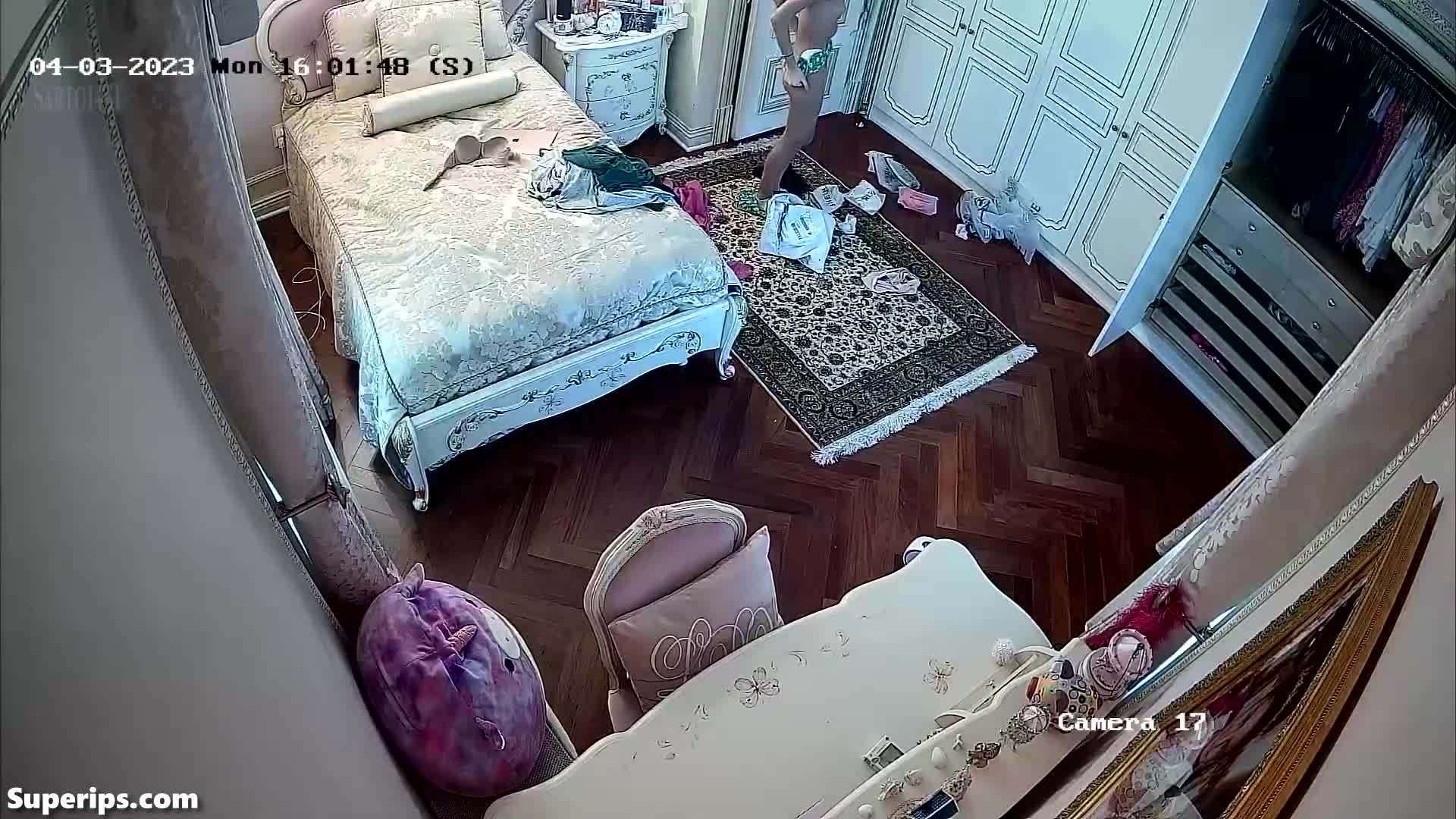 IPCAM – Skinny teen Arab girl changes her clothes IPCAM – Skinny teen Arab girl changes her clothes