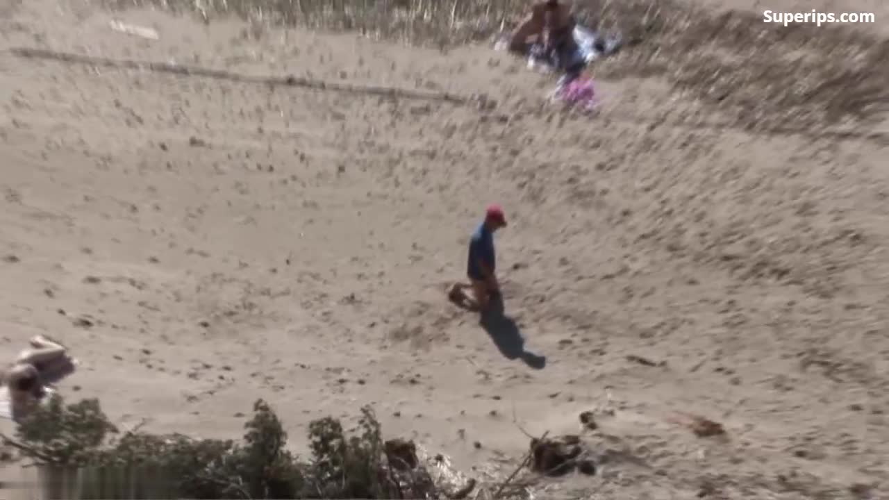 Beach Porn β Young Italian nudist couple Beach Porn β Young Italian nudist couple