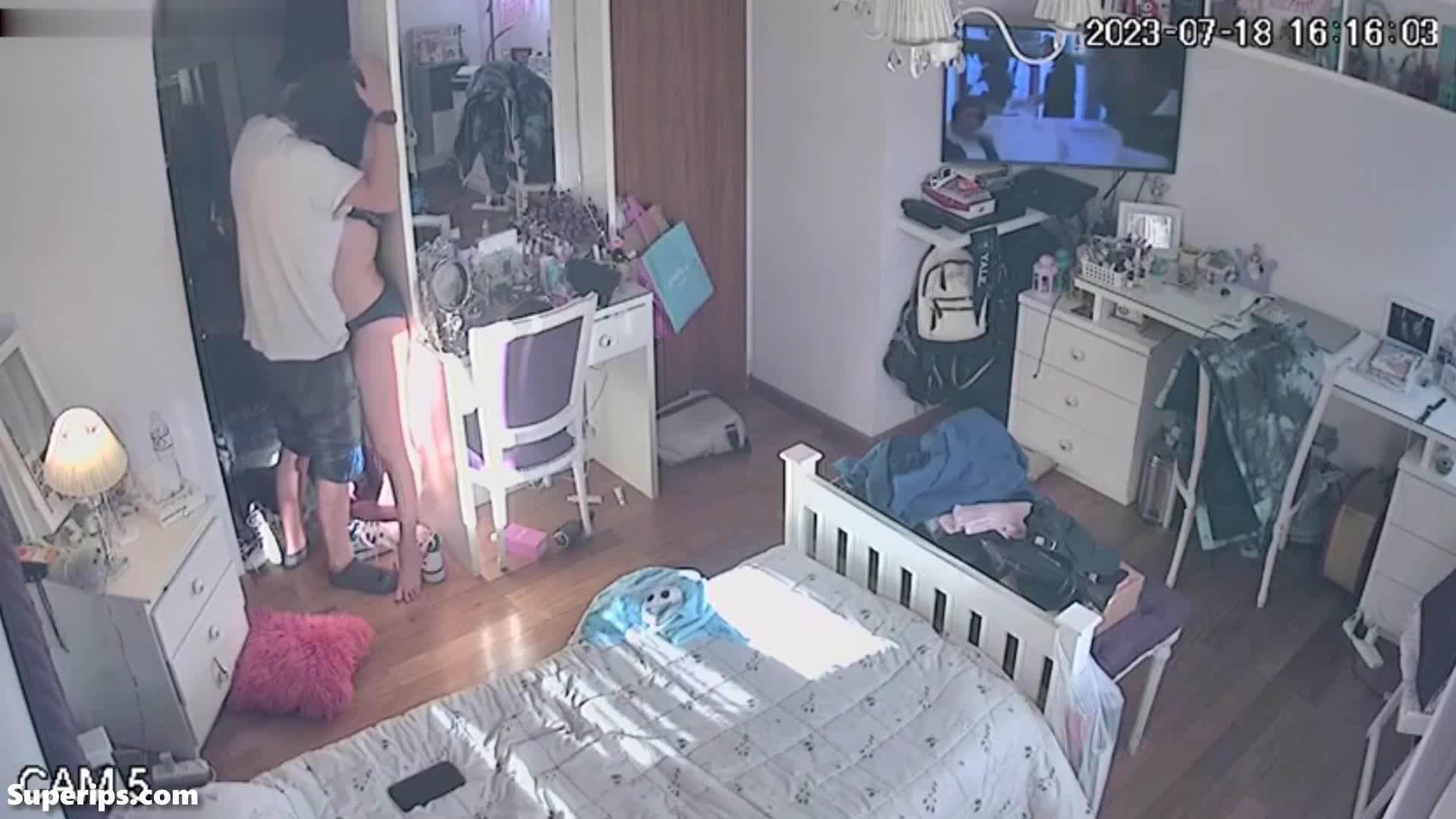 IPCAM – British teenage couple fuck for the first time IPCAM – British teenage couple fuck for the first time