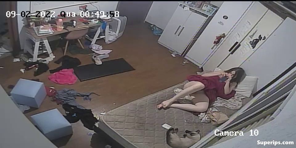 IPCAM – Gorgeous nude teenage girl watching porn IPCAM – Gorgeous nude teenage girl watching porn