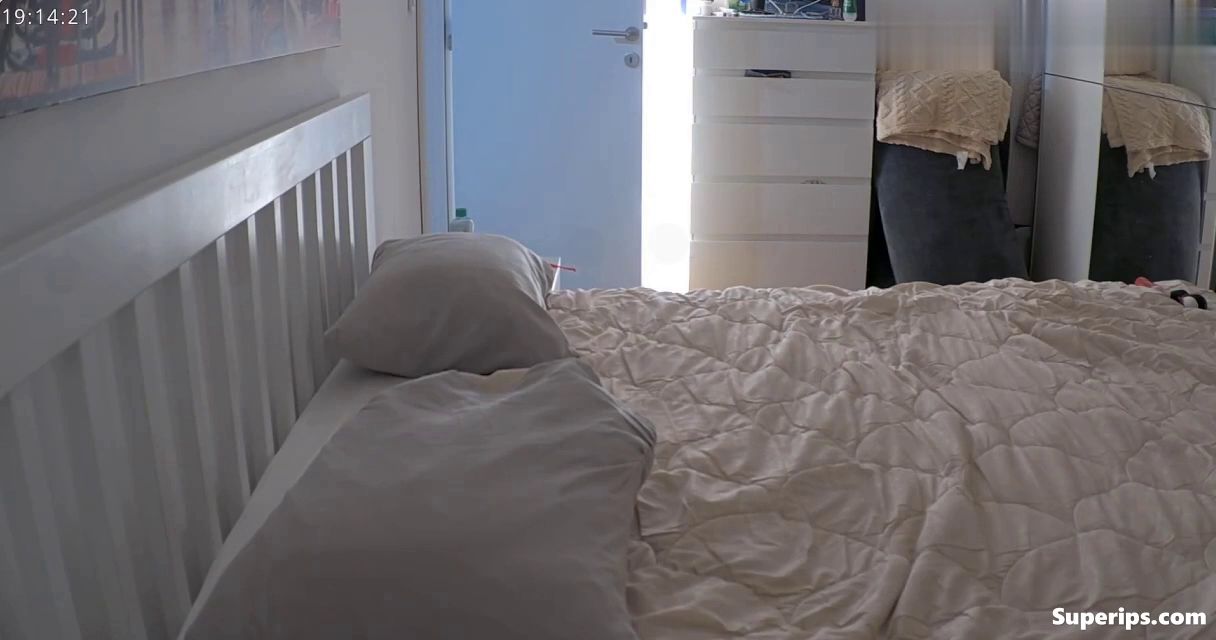 IPCAM – Two German college sluts have a threesome IPCAM – Two German college sluts have a threesome