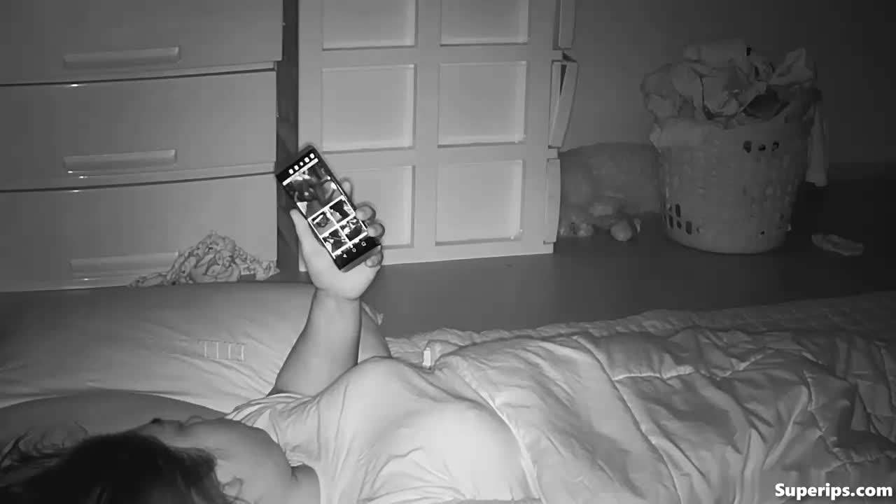 IPCAM – Chubby Japanese girl masturbates watching Xvideos IPCAM – Chubby Japanese girl masturbates watching Xvideos