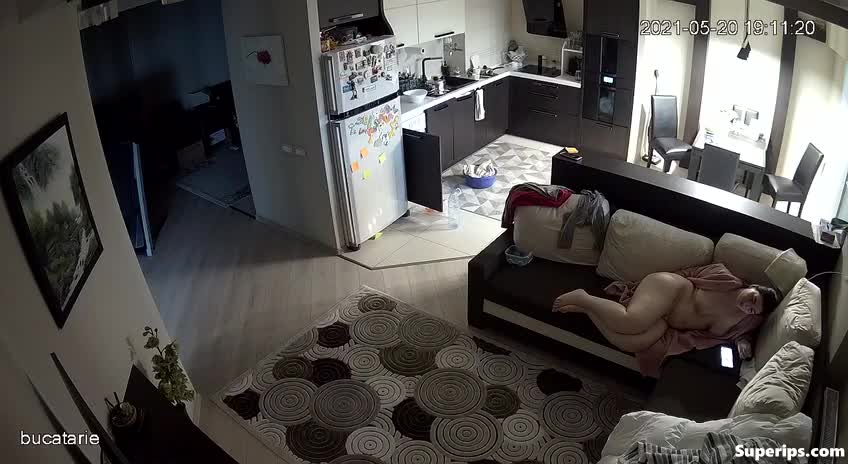 IPCAM – Russian chubby babe masturbates her asshole IPCAM – Russian chubby babe masturbates her asshole