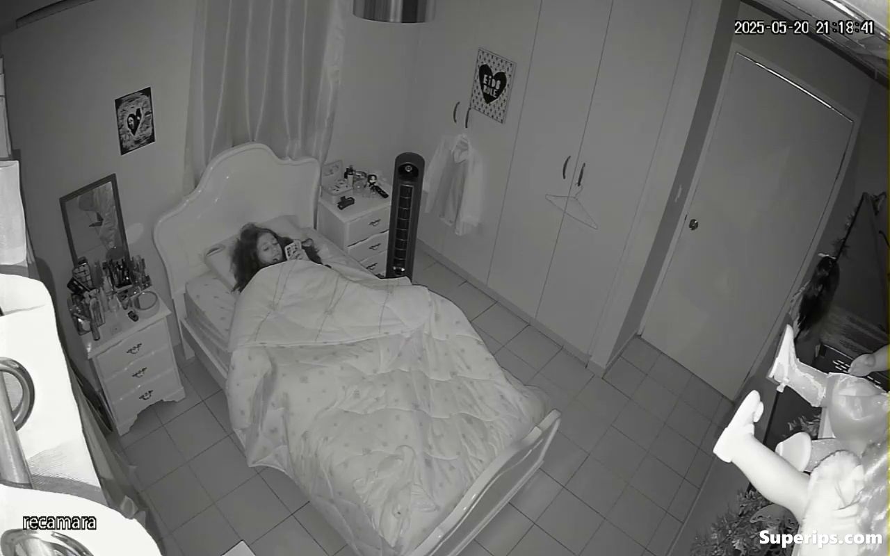 IPCAM – Naughty Italian girl masturbates in secret IPCAM – Naughty Italian girl masturbates in secret