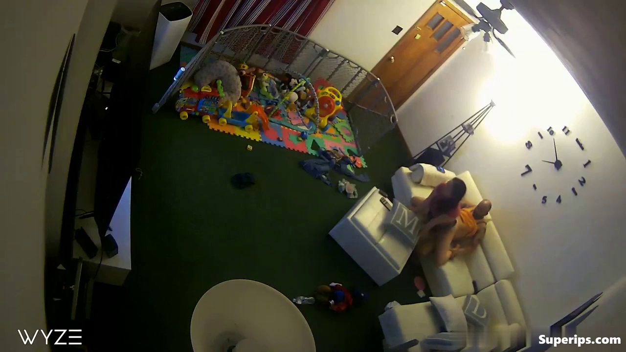 IPCAM – Naughty mature parents fuck on the couch IPCAM – Naughty mature parents fuck on the couch