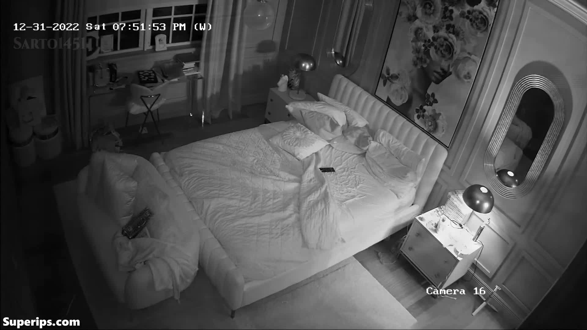 IPCAM – Black American teenage girl changes her underwear IPCAM – Black American teenage girl changes her underwear