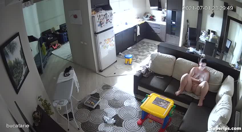 IPCAM – Ukrainian chubby babe masturbates naked IPCAM – Ukrainian chubby babe masturbates naked