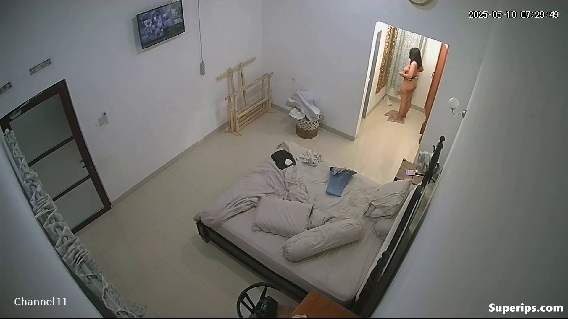 IPCAM – Mature Asian wife changes clothes IPCAM – Mature Asian wife changes clothes