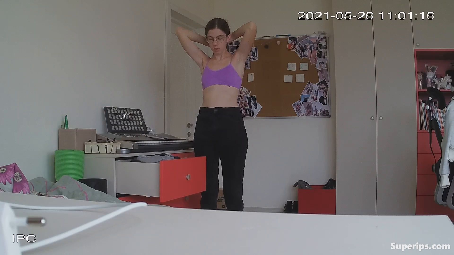 IPCAM – Tall German girl is changing clothes in her room IPCAM – Tall German girl is changing clothes in her room